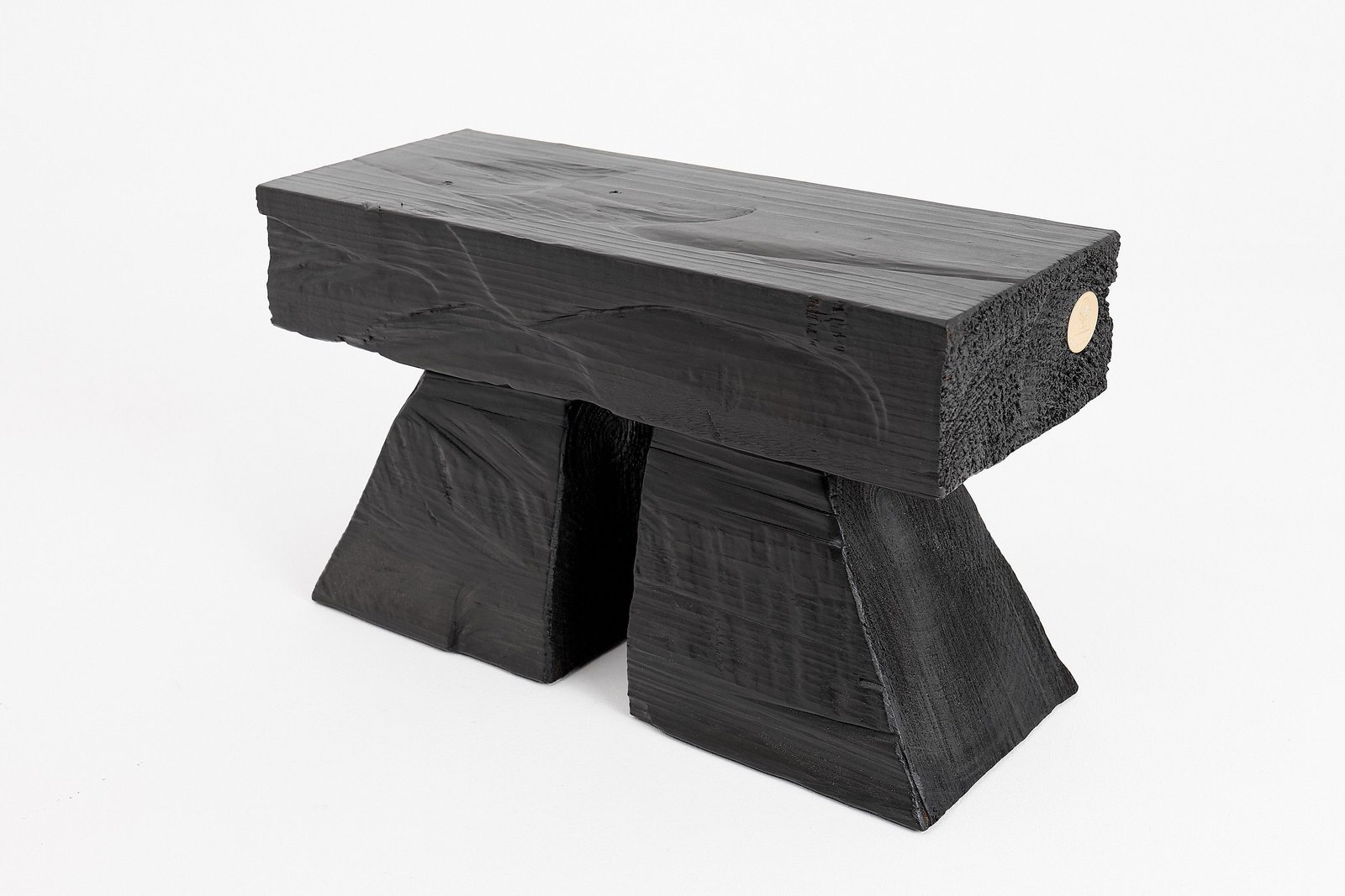 Small handcrafted object from the Logniture Entry Collection